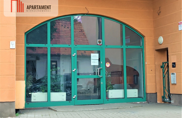LOKAL USŁUGOWO-HANDLOWY 81 m2 CENTRUM MIASTA