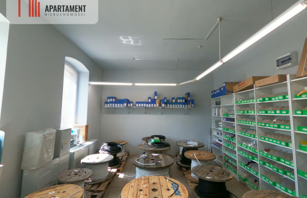 Lokal użytkowy na wynajem lub sprzedaż w centrum!