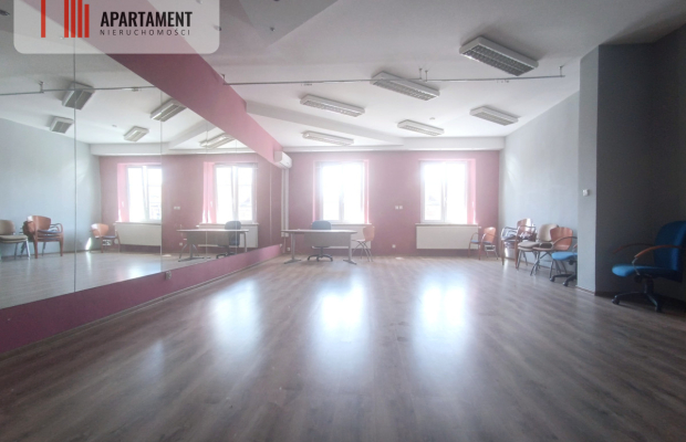 Lokale usługowe wynajem na Rynku w Starogardzie