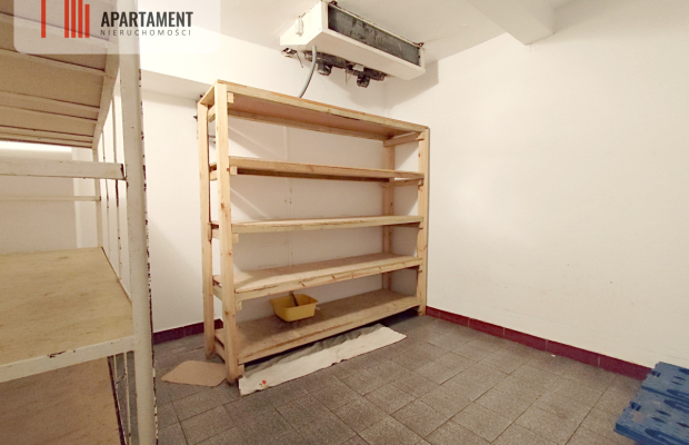 Lokal handlowy, sklep, salon urody, magazyn.