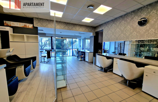 Salon fryzjerski w topowej lokalizacji!