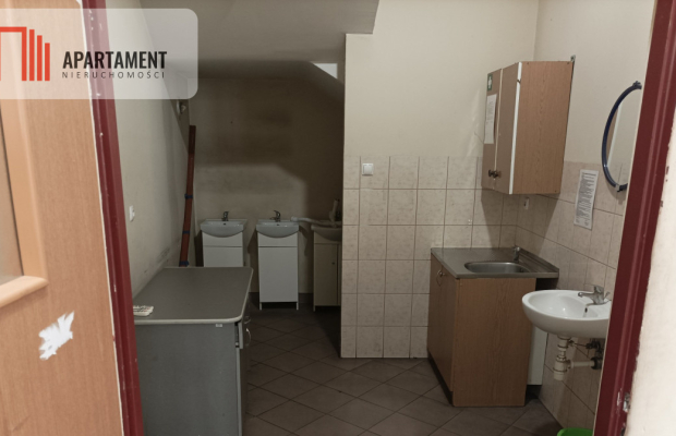 Duży lokal komercyjny do wynajęcia – Chodzież