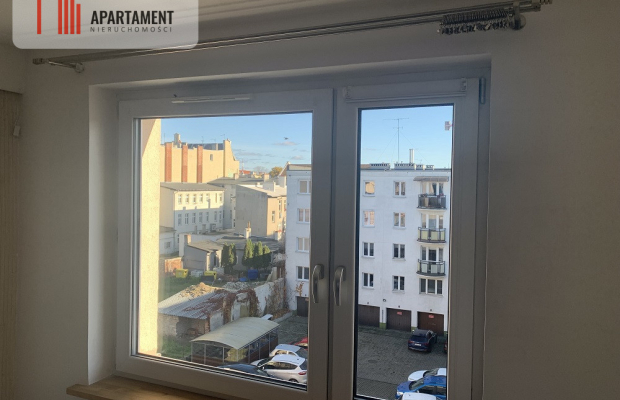 Śródmieście. Teren ogrodzony.