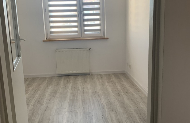 Śródmieście. Teren ogrodzony.