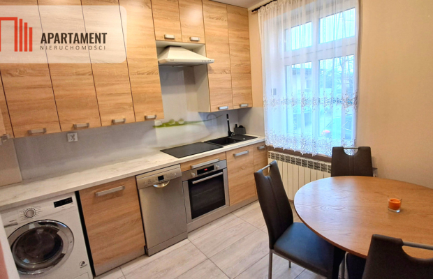 Nowa cena!Duże mieszkanie na parterze w centrum!!!