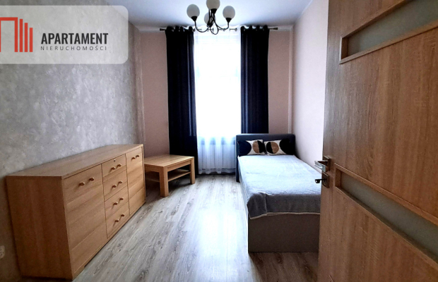 Nowa cena!Duże mieszkanie na parterze w centrum!!!