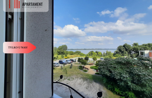 Ładne mieszkanie z widokiem na jezioro!