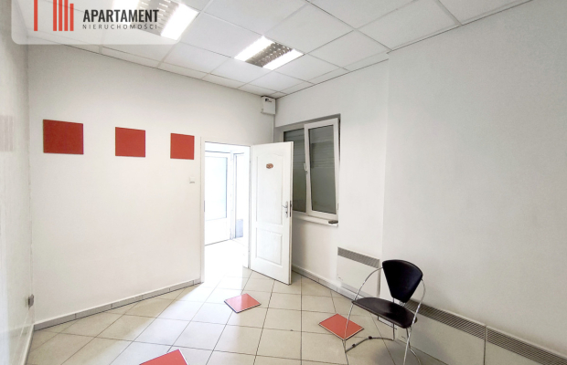 Parter, mieszkanie w centrum– 45 mkw z potencjałem