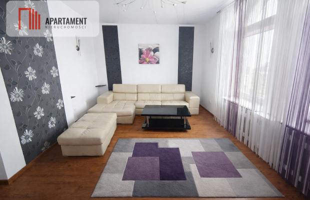 Mieszkanie na pierwszym piętrze z garażem!