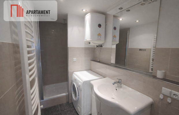 Mieszkanie na pierwszym piętrze z garażem!