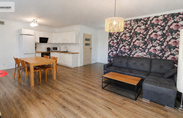 Przestronne mieszkanie z garażem i windą