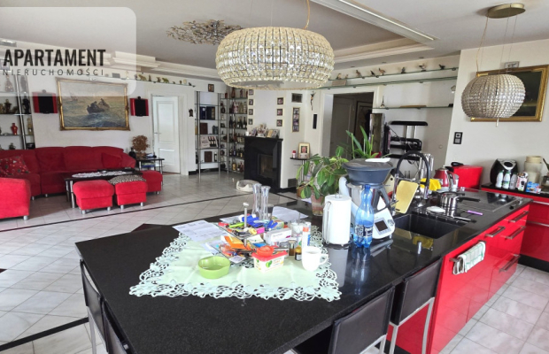 Wyjątkowe mieszkanie z ogrodem i basenem-Straszyn