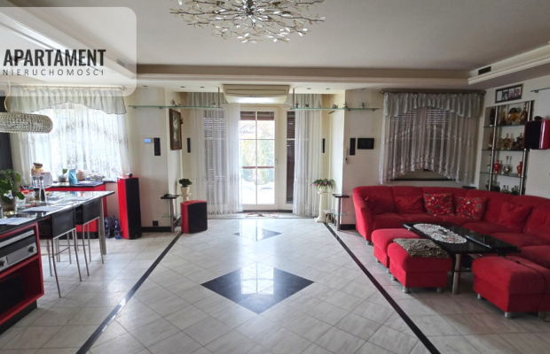 Wyjątkowe mieszkanie z ogrodem i basenem-Straszyn