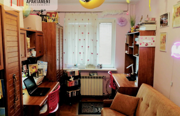 4 pokojowe mieszkanie blisko centrum