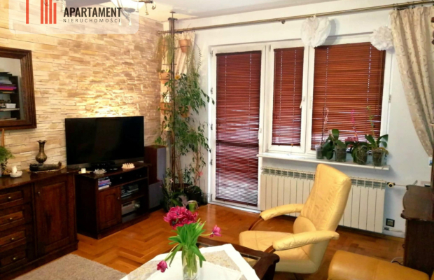 4 pokojowe mieszkanie blisko centrum