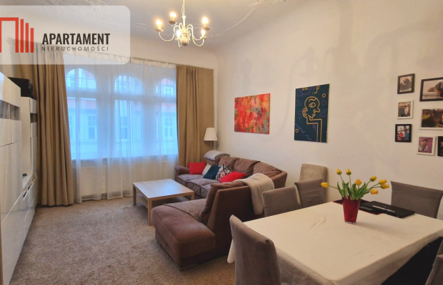 Mieszkanie 4 pokojowe, duży balkon, garaż.