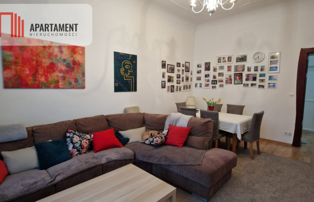 Mieszkanie 4 pokojowe, duży balkon, garaż.