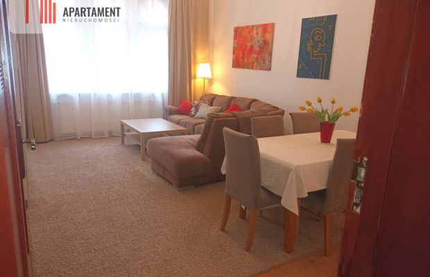 Mieszkanie 4 pokojowe, duży balkon, garaż.