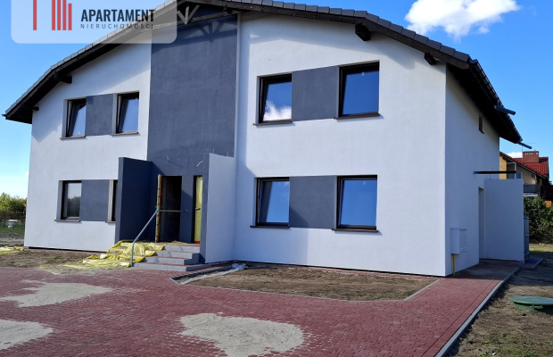 Mieszkanie w czterolokalowym budynku z ogródkiem