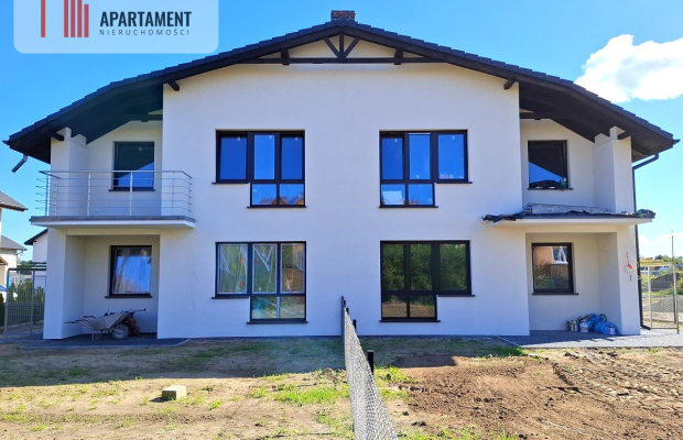 Mieszkanie w czterolokalowym budynku z ogródkiem