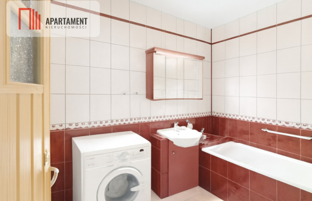 Z widokim na panoramę, niższa cena.