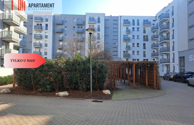 65 m2/3 pokoje/winda/centrum/komórka