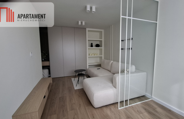 Mieszkanie 2 pokoje po generalnym remoncie .