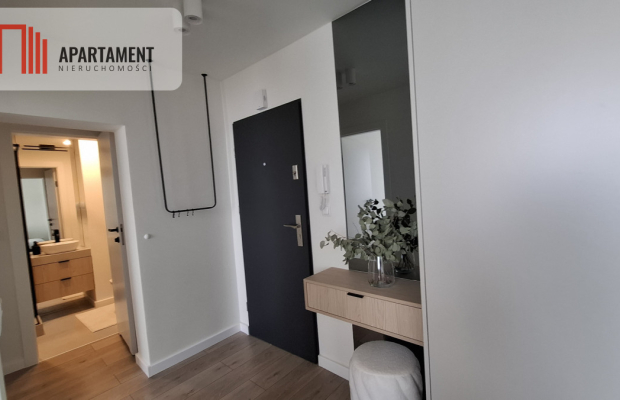 Mieszkanie 2 pokoje po generalnym remoncie .