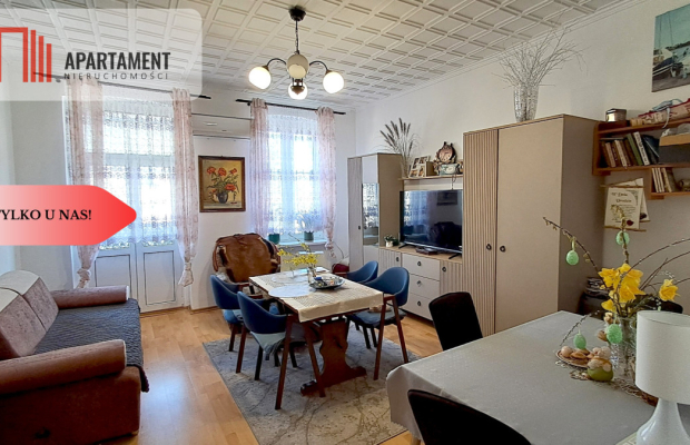 Klimatyczne, bezczynszowe mieszkanie w kamienicy!