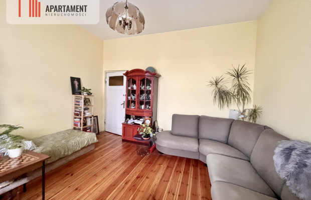 centrum, duża loggia, dobra inwestycja