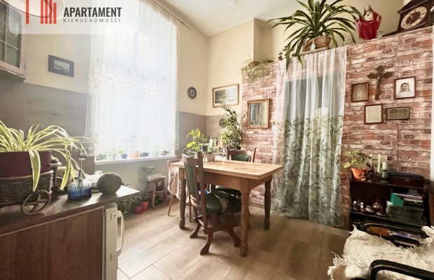 centrum, duża loggia, dobra inwestycja