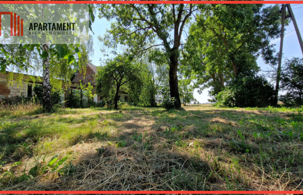 Działka z budynkiem w dobrej lokaliazcji!