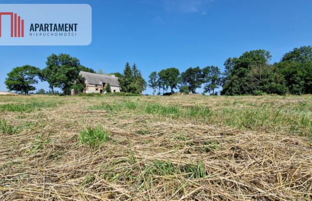 Działka z budynkiem w dobrej lokaliazcji!