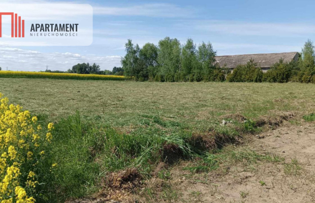 Urokliwa działka w spokojnej okolicy