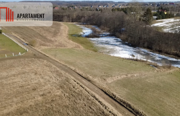 Działka na Kaszubach z widokiem na jezioro