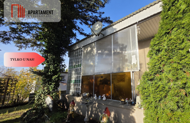 Rod Myślęcinek, domek murowany kanalizacja woda