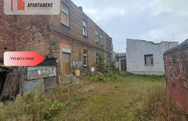 *Przy nakielskim rynku