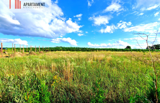 Działka budowlana w spokojnej okolicy .