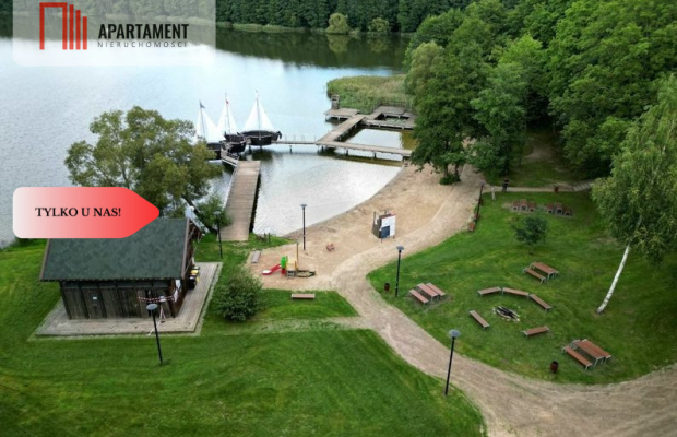 Działka budowlana zadrzewiona las jezioro