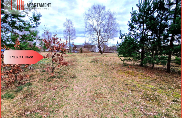 Działka budowlana z drewnianym domkiem.Tylko u nas