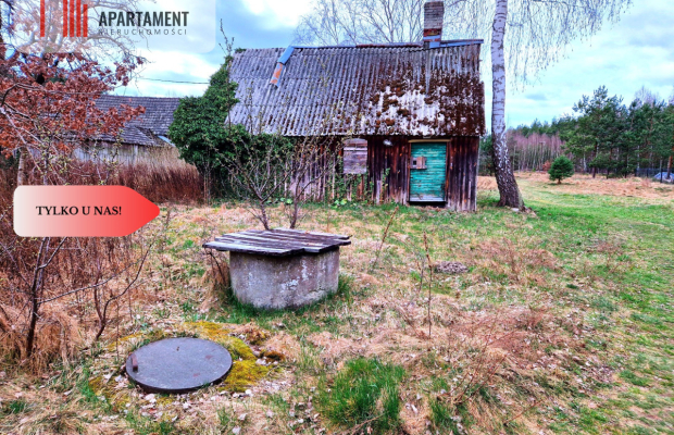 Działka budowlana z drewnianym domkiem.Tylko u nas