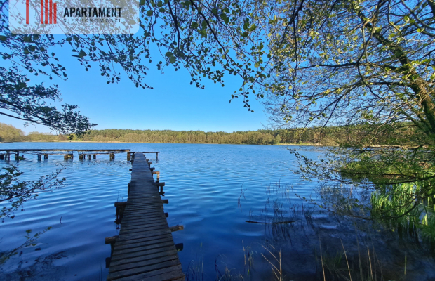 Działka nad jeziorem, z własnym strumykiem