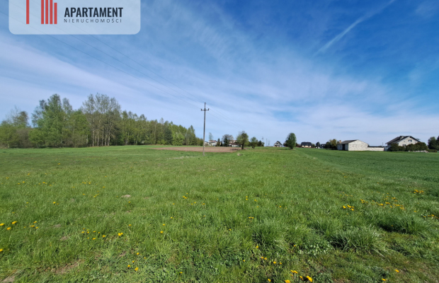 Działka nad jeziorem, z własnym strumykiem