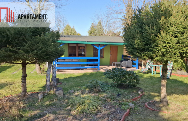 Tylko u nas. Urocza działka - wysoki standard.