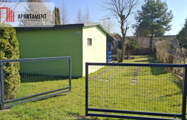 Tylko u nas. Urocza działka - wysoki standard.