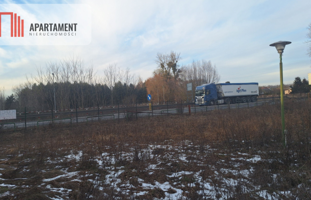 Działka z WZ i stawem