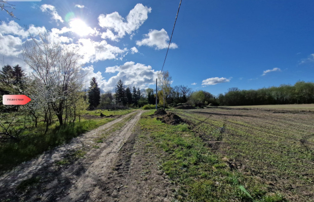 Działka w Zajezierzu 300 m od jeziora.