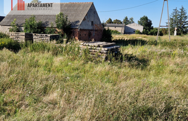 Atrakcyjna działka siedliskowa ze stawem