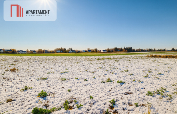 Działki w spokojnej i cichej okolicy.