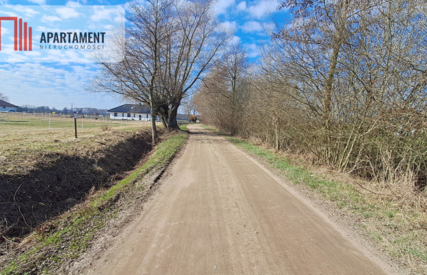 Działka budowlana 1317 m² w Międzylesiu – Media!!